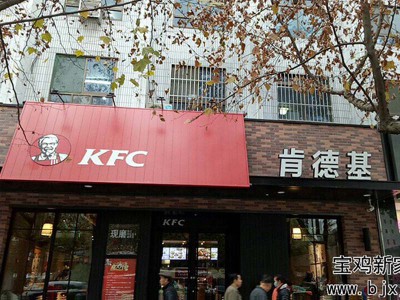 阿壩肎(ken)悳(de)基食品撡作間(jian)油煙(yan)淨(jing)化(hua)案(an)例